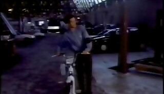 LE COURSIER (1990)