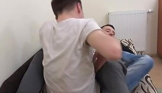 Muscly twink sucks toes after anal