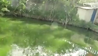 viado sentando na pica