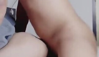 Thai Hellodarkboy onlyfans fuck thai younger guy pussy...