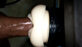 ชายไทยเงี่ยน