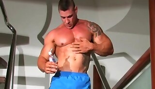 TRAVIS CUMS