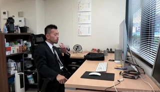Giấc mơ dâm dục của sếp