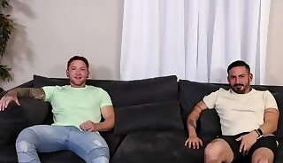 o primeiro gay dele
