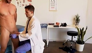 Doctor got FUCKED by patient