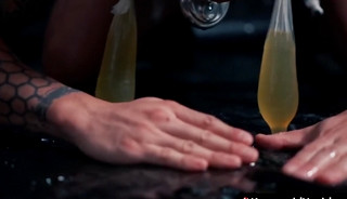 Yoshi Kawasaki drinks and douses himself with piss in extreme play