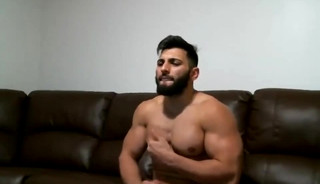 Sexy Muscle Arab Cums
