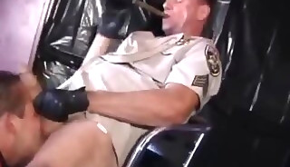 UNIFORM SEX