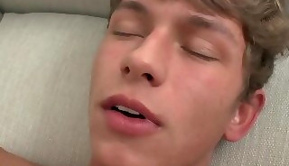 2 twinks in action