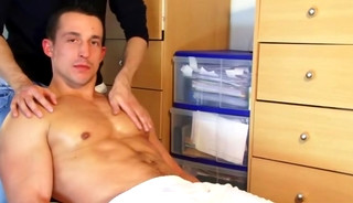 Handsome Str8 French Football Player Gets Wanked his Huge Cock by a Guy !