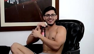 Deixei Meu Amigo Bebado... E Ele Me Comeu