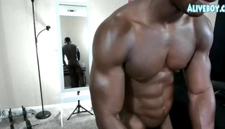 black body builder wanking & cumming solo
