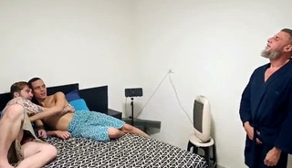 daddy cub twink hot vers threesome (COMPLETE IN RED)