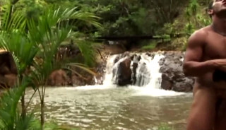 Brasileiros fodem na cachoeira (Victor Manzini e Alexandre Senna)