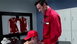 Dr. Cade Maddox fucks Masyn in the locker room