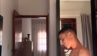 Novinho Pauzudo de Goiânia