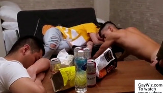 I invited two friends to come over my house and fucked them - Full video
