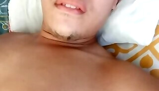 Beefy 29 Yr Old Filipino Hunk Cums on Cam