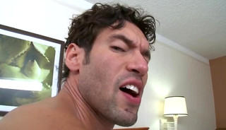 2 muscled latinos meet in a car and fuck later at home