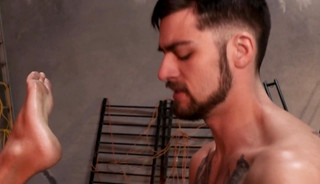 Leeroy Jones & Isaac Parker - Fuck Bench Whore