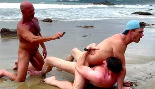 Bareback Gangbang Party At The Beach