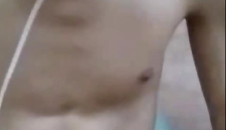Dahil umalis si Mama habang di pa sya nakakabalik jakol muna sya .