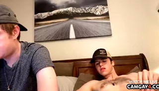 Guy showing his hairy ass on the webcam