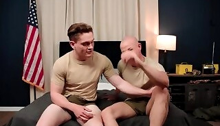 Tattooed army Jay Tee deepthroat his army buddy Niko Carr