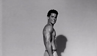 AMG Mike Richard Posing
