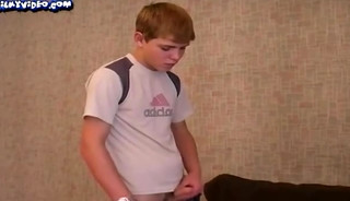 18yo nice twink handjob cumshot on the table