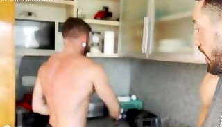 2 argentinos jodiendose el culo