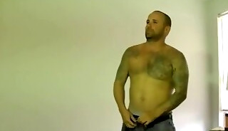 Straight bear Duncan fucks man ass