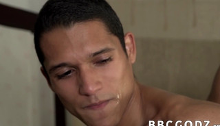 Ebony top barebacks a Latino after having his BBC sucked
