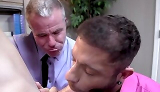 Office twink fucks stud in 3way with cocksucked DILF