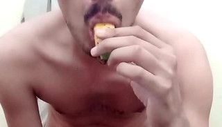 I Love Sucking Bananas