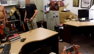 Pawning otter cumsprayed by brokers