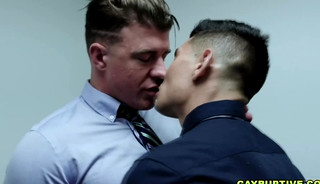 Bf accuses ex-bf of sexual misconduct in bathroom