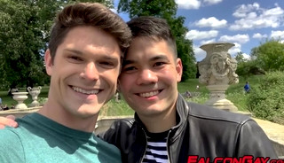 Muscular gays Josh Moore and Andro Maas kiss and anal fuck