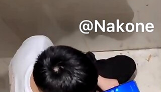 Asian colay di toilet