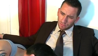 Jerome Innocent Vendor Serviced his Big Cock by a Guy!