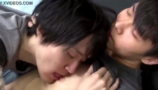 Sucking japanese twinks 