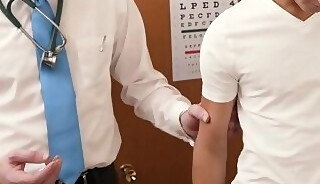 Dr Wolf gets a new patient with a sexy body to play