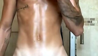 Tattooed Brit Cums In The Bathroom