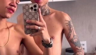 THE GOSSIP NEIGHBOR WHO TAKES CARE OF MY LIFE TOOK HARD ROLLING IN THE KITCHEN TO LEARN