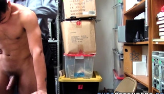 Amateur asian thief takes cumshot