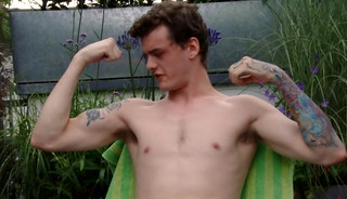 Straight Young Boxer Kieran Wanks his Thick Uncut Cock & Shoots his Load!