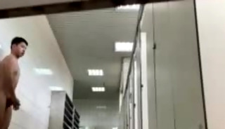 Singpoee Adrian wang fun in changing room