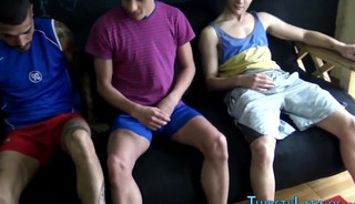 Amateur trio sucking dicks