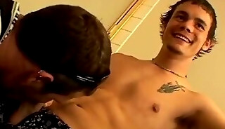 Straight Guy sucked off on the toilet