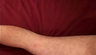 Gay amateur jerks off in his bedroom and comes on his belly